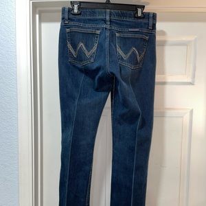 Women’s Q-Baby Wrangler jeans size 5/6